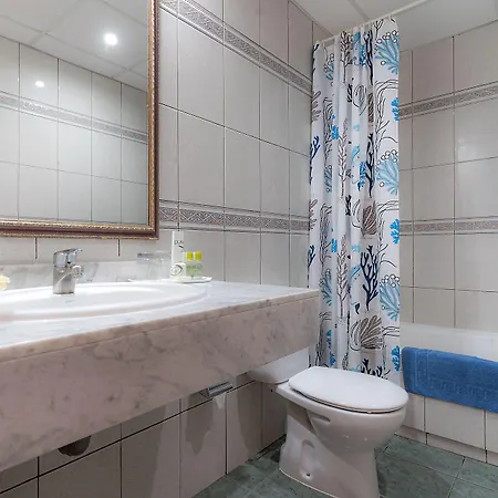 Montana Club 3* Puerto del Carmen (Lanzarote)