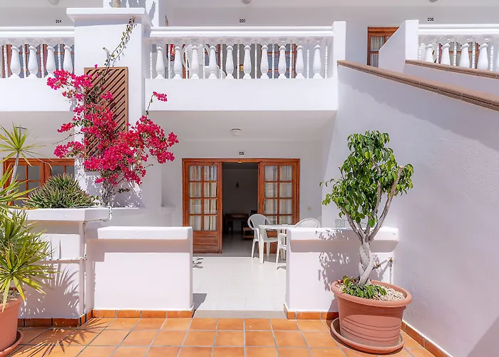 Отель Montana Club