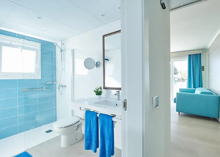 Отель Montana Club