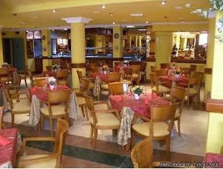 Montana Club ホテル 3*