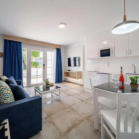 ホテル Montana Club 3*